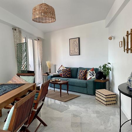 Bright Appartment With View Cagnes-sur-Mer Exteriör bild